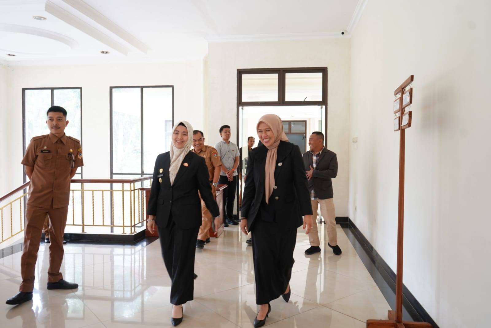 Wakil Wali Kota Pagar Alam, Hj. Bertha Hadiri Rapat Paripurna sidang ke-2 DPRD Kota Pagar Alam